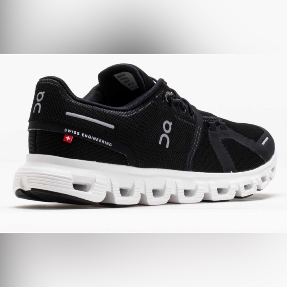 On Cloud 6 size 11 - NEW Running Black Athletic Sneakers NEW